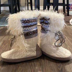 Muk Luks boots